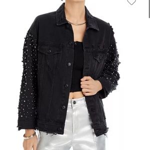 Sunset & Spring
Embellished Distressed Denim Jacket